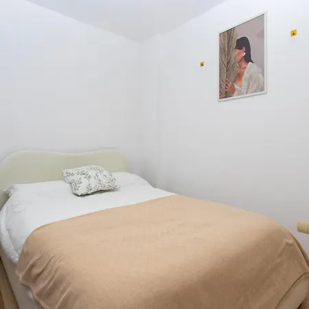 Wolfie Apartment Villacosta